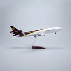 UPS MD-11 McDonnell Douglas – Scale 1:130 – 47 cm/18.5 in – ABS Resin – NO LED Lights
