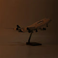 B747 Lufthansa Nueva pintura - Escala 1/150 - 47 cm - 18,5 pulgadas 