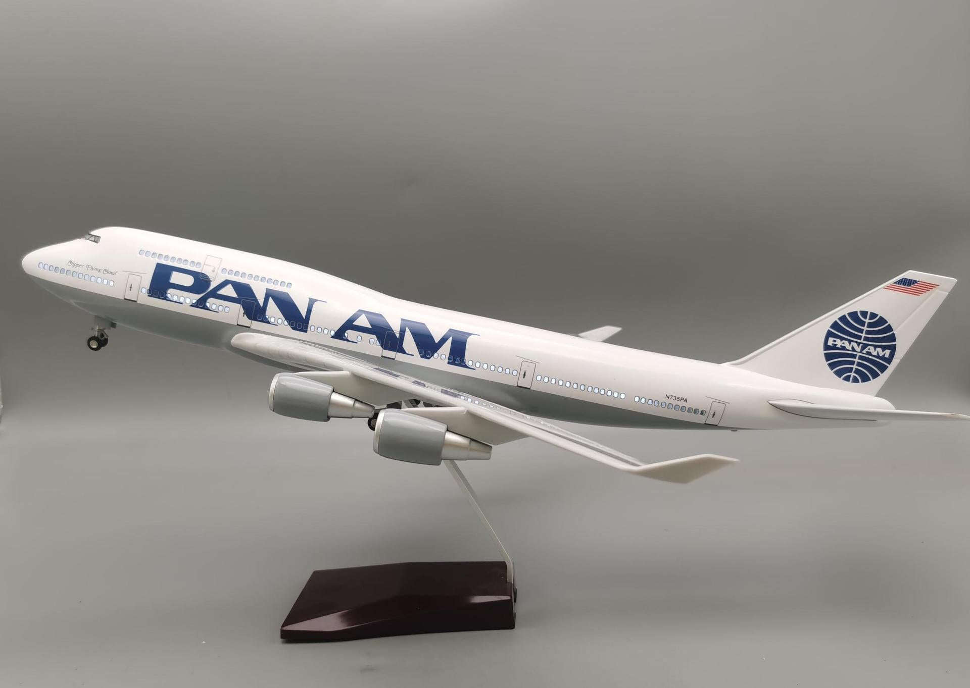 B747 PAN AM - Scale 1/150 - 47cm - 18.5 in - Airplane Model
