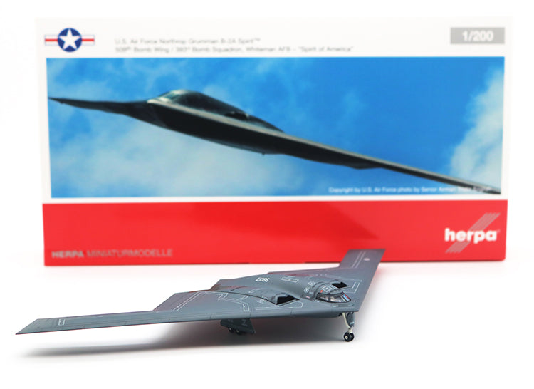United States Air Force B-2A Spirit Maßstab 1:200 Herpa Wings 26,2 cm