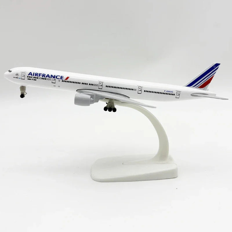 Air France Boeing 777 – Alloy Model – 20 cm – With Landing Gear - Image 2