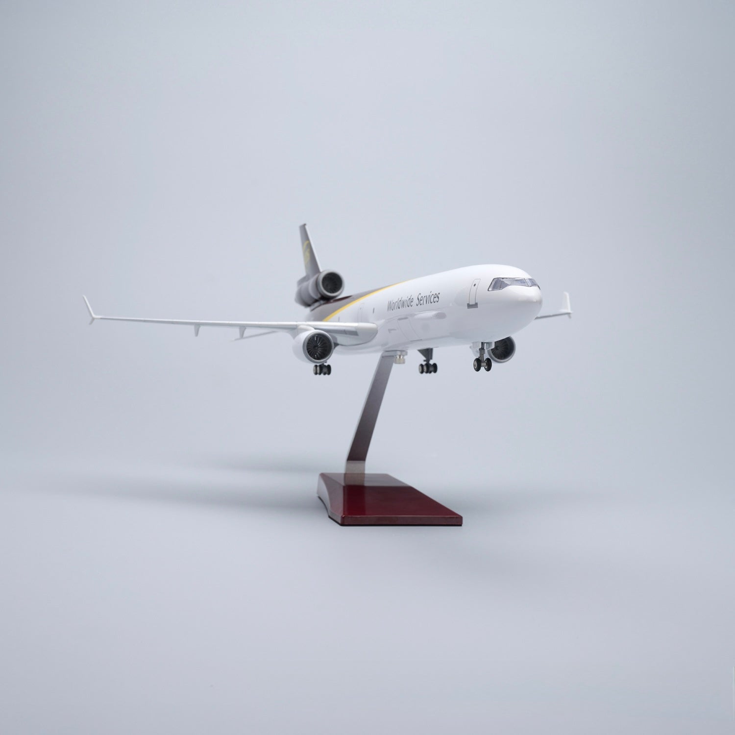 UPS MD-11 McDonnell Douglas – Scale 1:130 – 47 cm/18.5 in – ABS