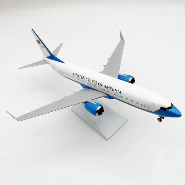 Boeing 737 Air Force One "United States of America" – Scale 1:130 – 30 cm (11.8 in) – Resin – Presidential Livery - Secondary
