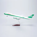 Cathay Cargo 80th Anniversary Boeing 747-8F 1:160 – 47 cm / 18.5 in – Limited Edition