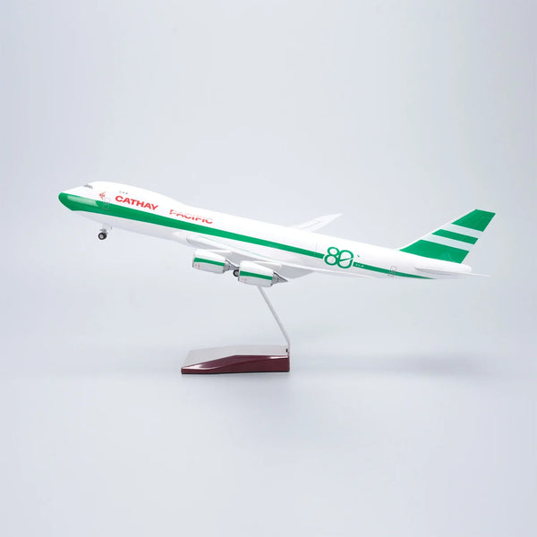 Cathay Cargo 80º Aniversario Boeing 747-8F 1:160 – 47 cm / 18.5 in – Edición Limitada