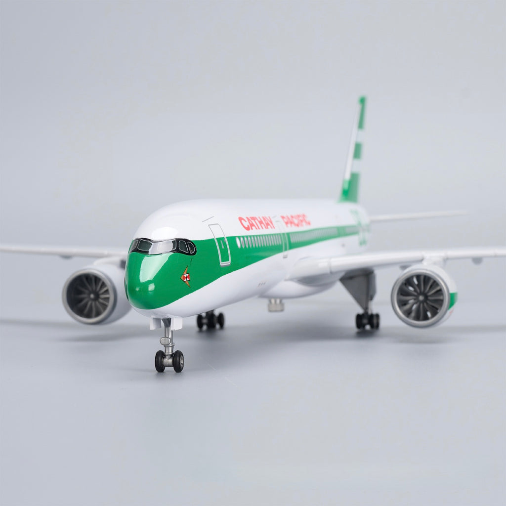 A350 Cathay Pacific 1:142 – 47 CM / 18.5 IN – 80 YEARS COMMEMORATIVE