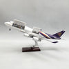 Thai Airways Boeing 747-400 1:150 – 47 cm / 18.5 in – Opening Cabin Interior & LED Lights