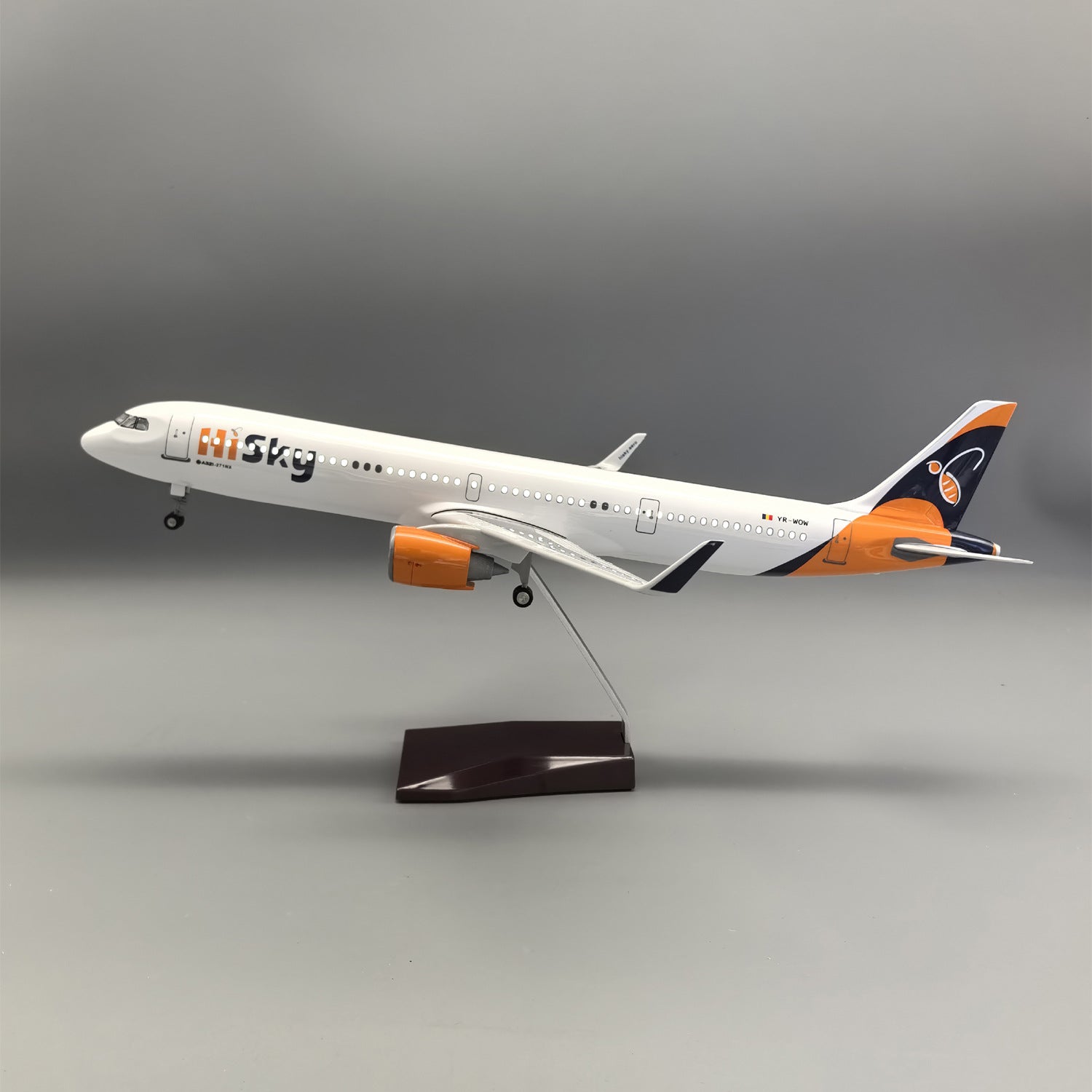 A321NEO HI SKY - SCALE 1/100 - 44CM - 18.5 IN - AIRPLANE MODEL