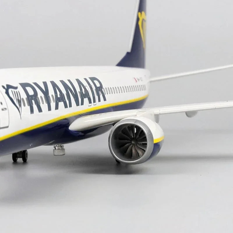 B737-800 Ryanair - Scale 1/80 - 47cm - 18.5 in - Airplane Model - Image 10