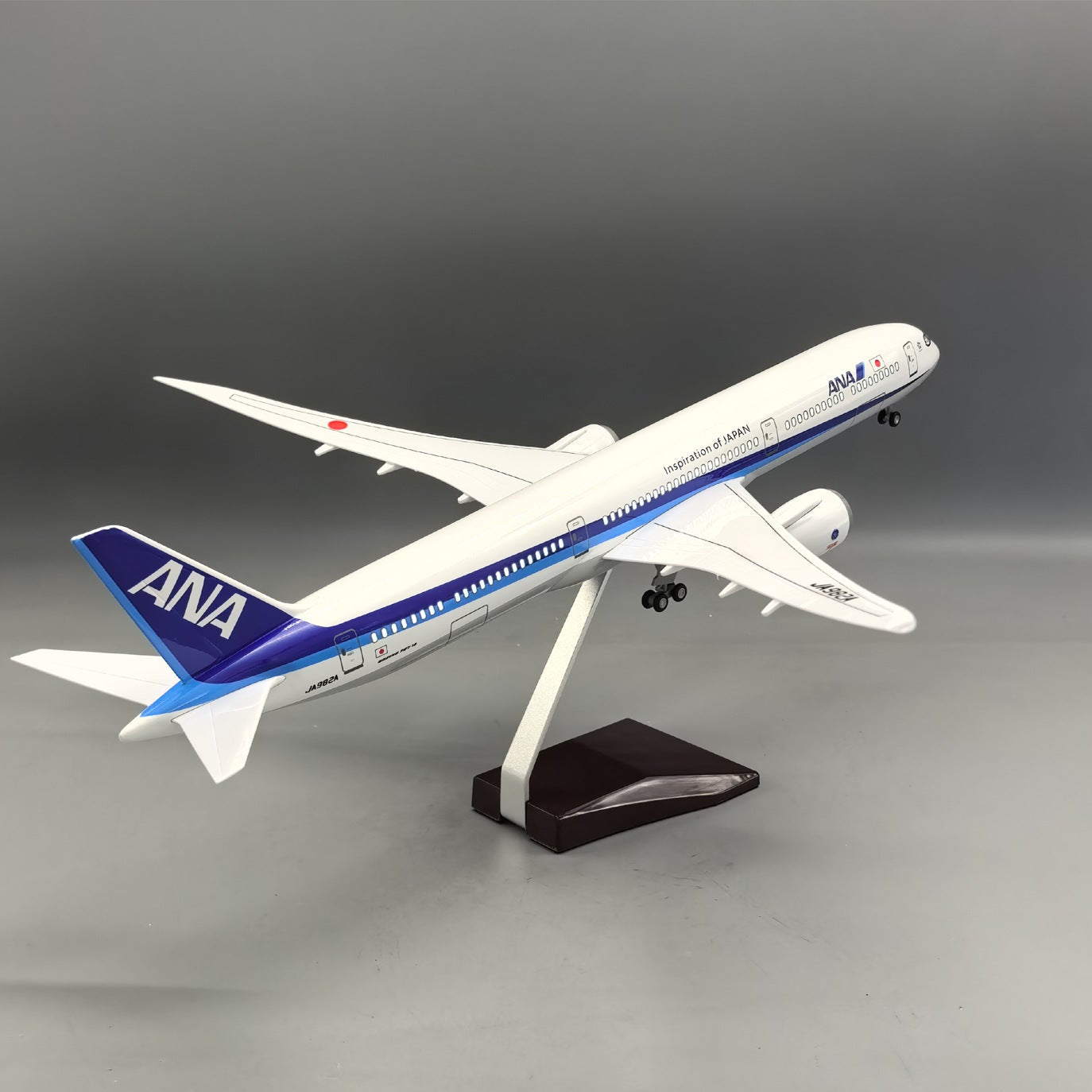 ANA Boeing 787-10 Dreamliner 1:145 – 48 cm / 18.9 in – Inspiration of Japan Edition
