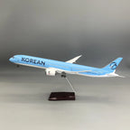 بوينغ 787-10 الخطوط الجوية الكورية 1:145 – 43 سم / 16.9 بوصة – أضواء LED