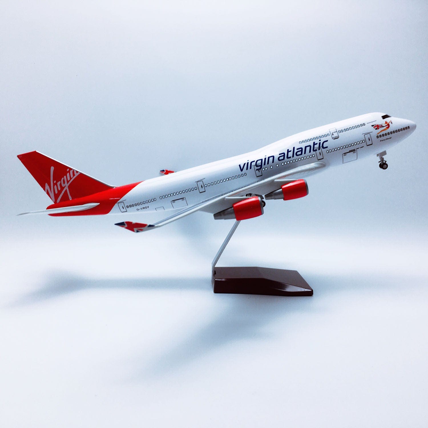 B747-400 فيرجن - مقياس 1/150 - 47 سم - 18.5 بوصة