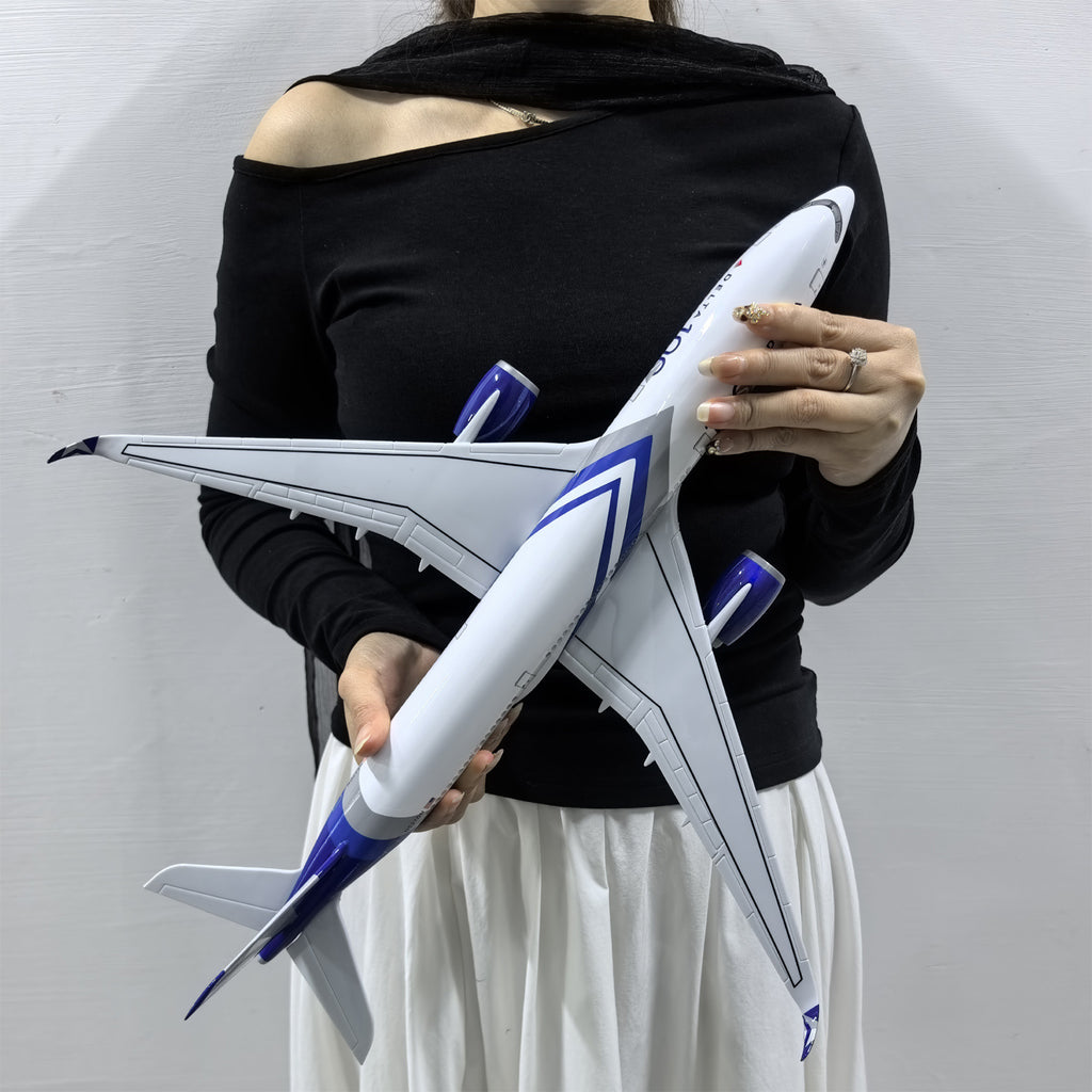 Delta Airlines 100 YEARS Commemorative Model A350 Delta Airlines - Scale 1/142 - 47CM - 18,5 in