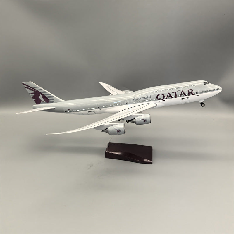 B747 QATAR - SCALE 1/150 - 47CM - 18.5 IN - AIRPLANE MODEL