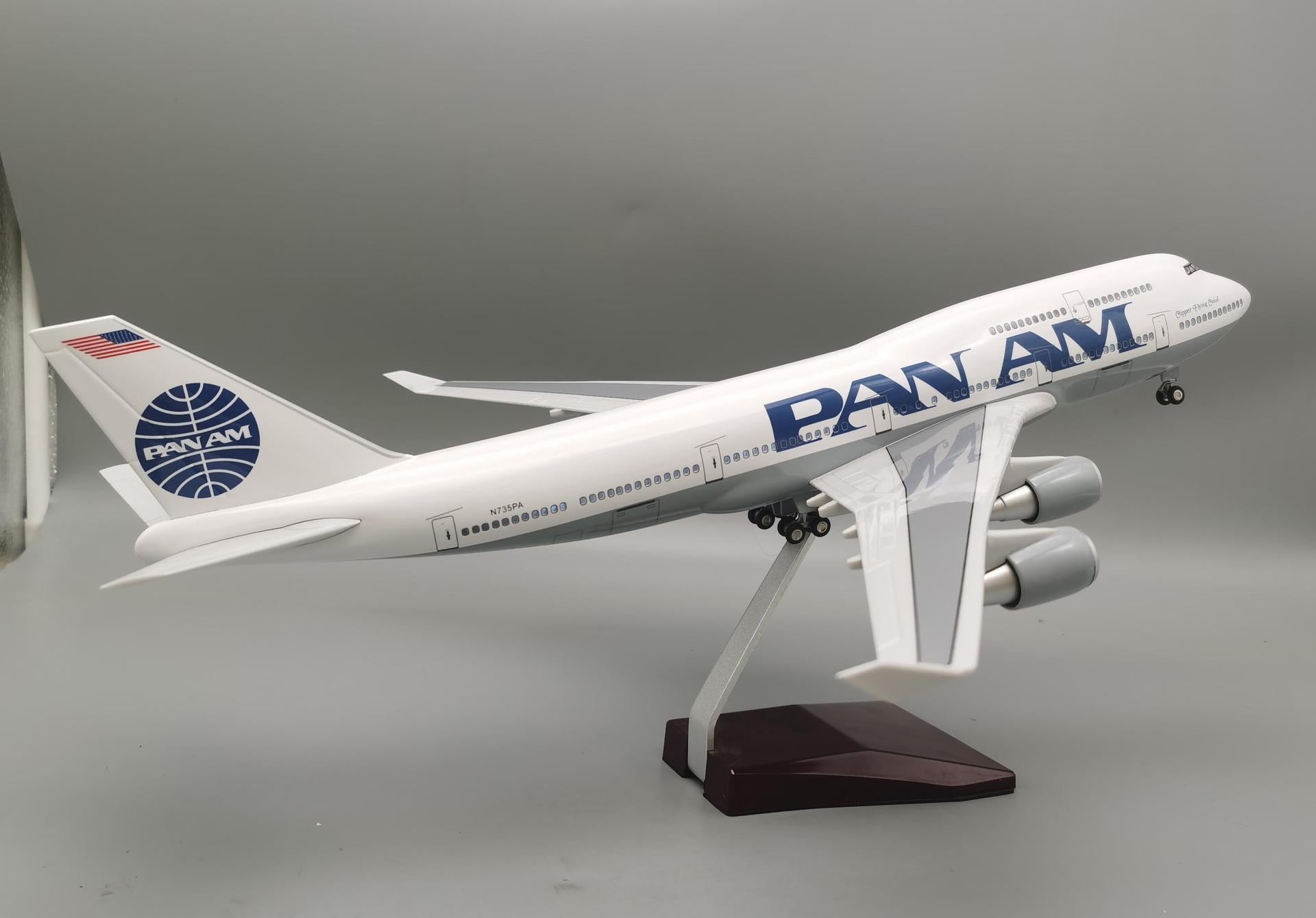 B747 PAN AM - Scale 1/150 - 47cm - 18.5 in - Airplane Model