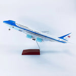 Boeing 747 Air Force One 1:150 – 47 cm / 18.5 in – LED Lights - Thumbnail 9