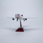 MD-11 American Airlines 1:130 – 47 cm / 18.5 in – ABS Resin – Optional LED Lights - Thumbnail 6