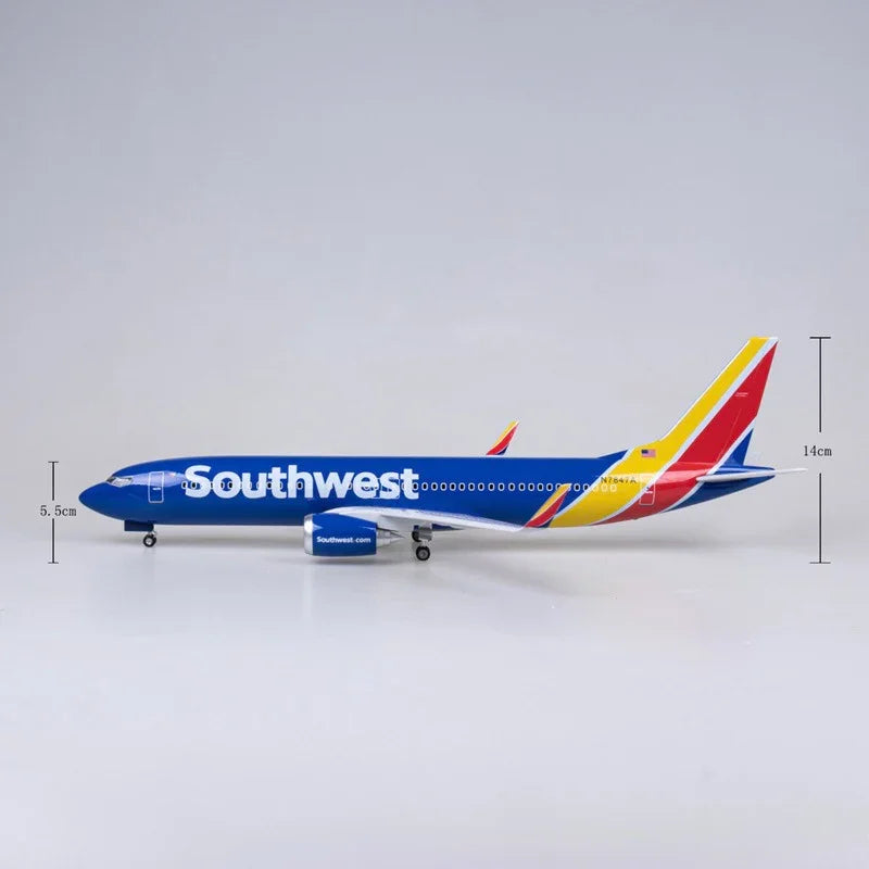 Boeing 737-700 Southwest 1:80 – 47 cm / 18.5 in – LED Lights - Gallery 13