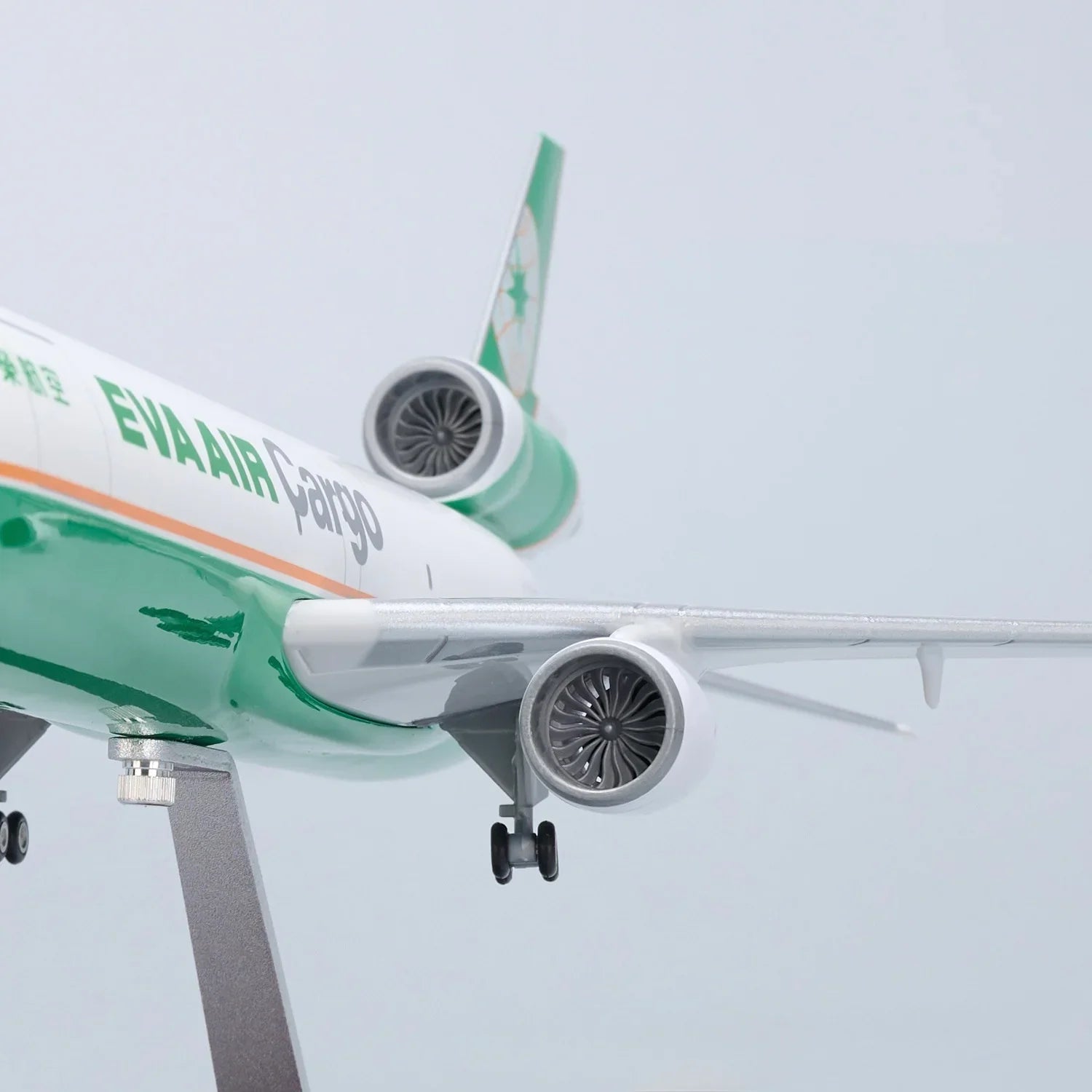 EVA AIR MD-11 McDonnell Douglas – Escala 1:130 – 47 cm/18,5 pulgadas – Resina ABS  - Gallery 6