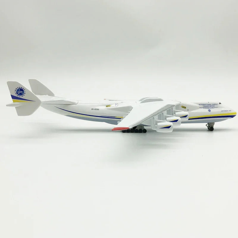 Antonov - 20cm - 7.8in - Metal alloy - Scale model airplane - Image 3