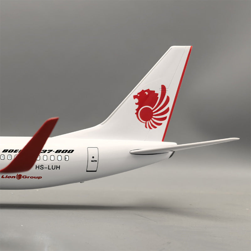 Boeing 737 Thai Lion Air – Scale 1:80 (47 cm / 18.5 in)