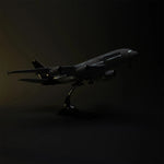 Lufthansa Airbus A380 1:160 – 47 cm / 18.5 in – Opening Cabin Interior - Thumbnail 3