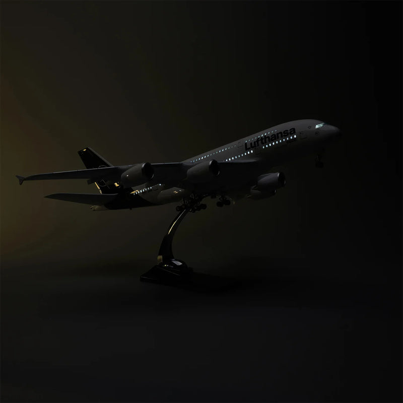 Lufthansa Airbus A380 1:160 – 47 cm / 18.5 in – Opening Cabin Interior - Image 3