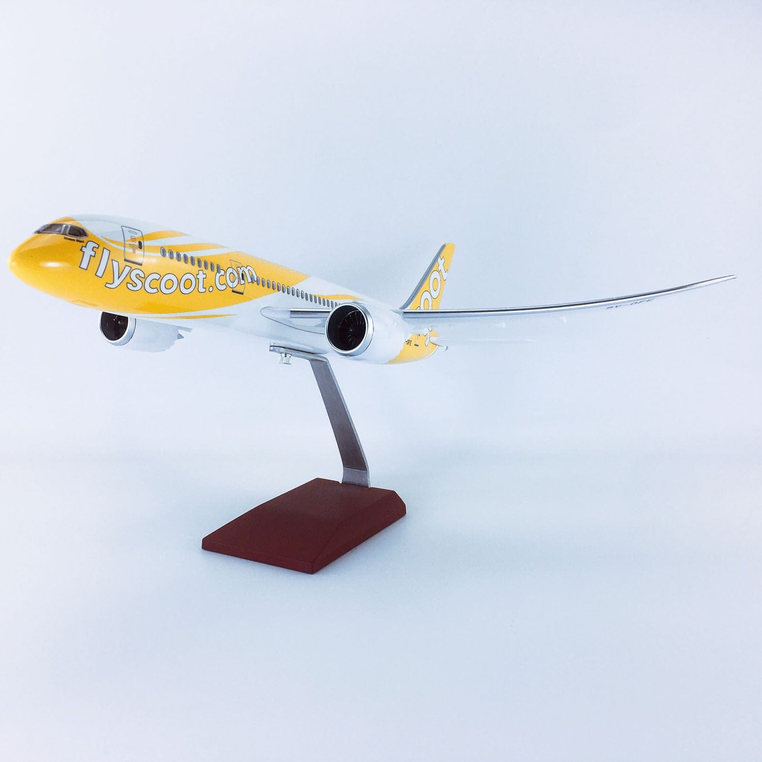 B787-8 Singapore Scoot - Scale 1/130 - 43cm - 16.9 in