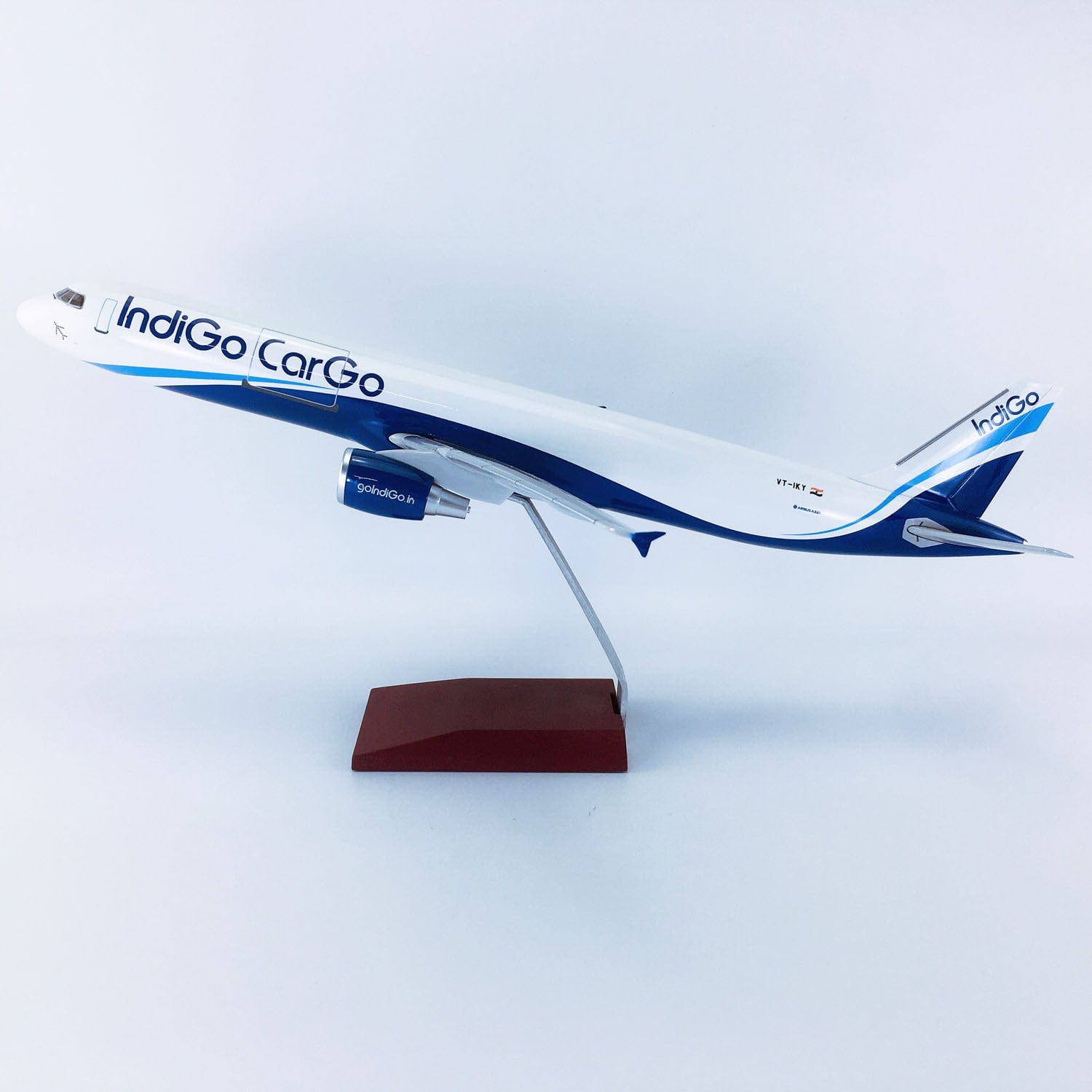 A321 Indigo carga aérea - Escala 1:100 - 45cm - 17in