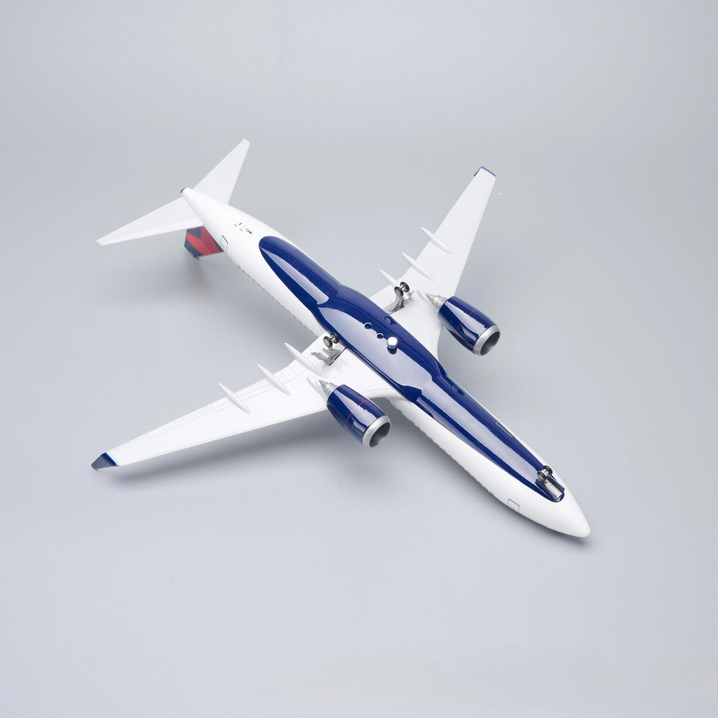 Boeing 737-800 Delta 1:80 – 47 cm / 18.5 in – LED Lights