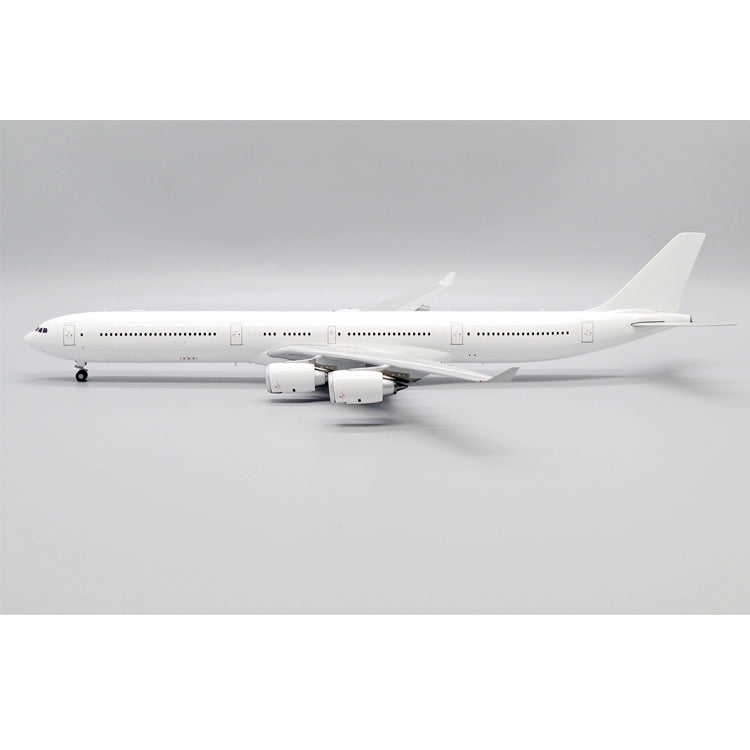 JC wings 1:200 Airbus A340-600 white machine BK1024