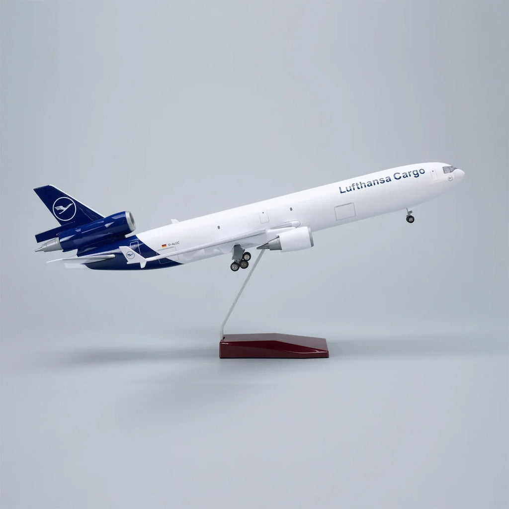 MD-11 Lufthansa Cargo 1:130 – 47 cm / 18.5 in