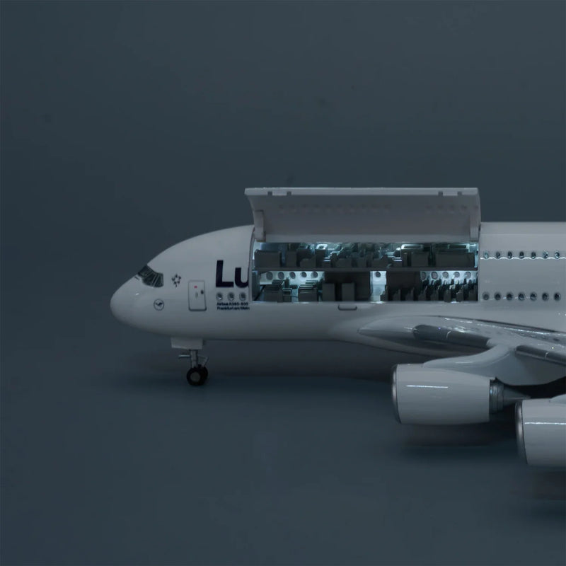 Lufthansa Airbus A380 1:160 – 47 cm / 18.5 in – Opening Cabin Interior - Image 4