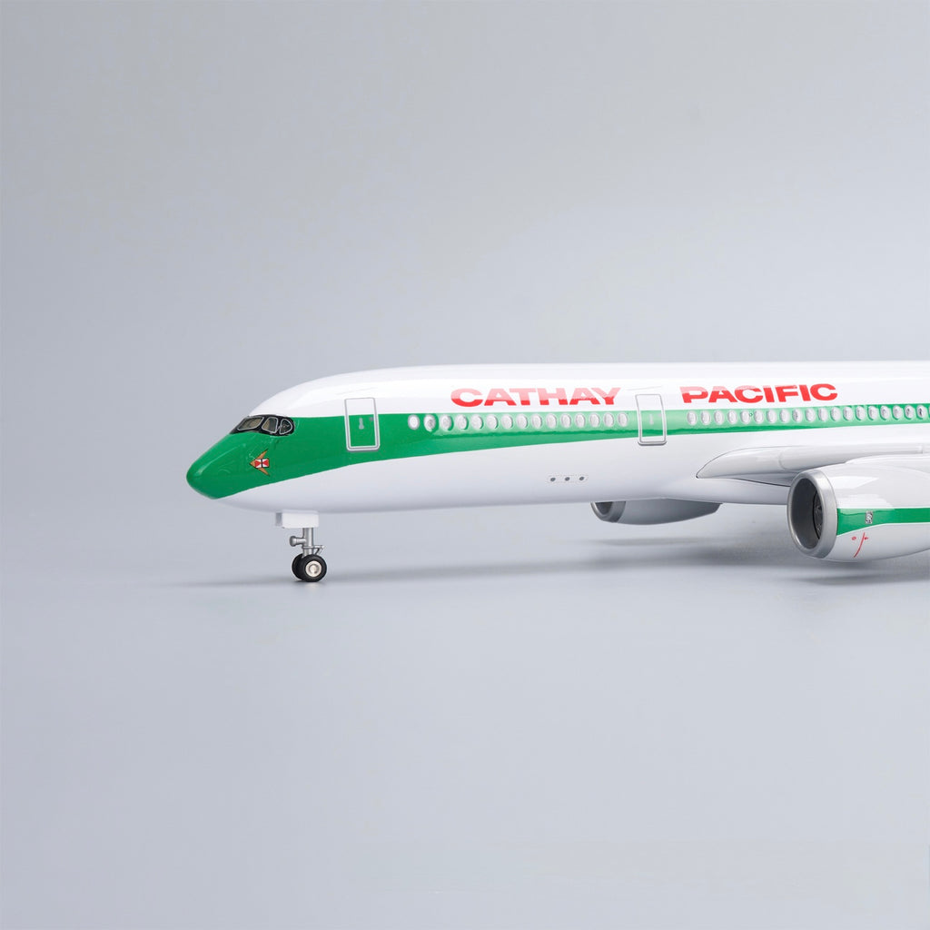 A350 Cathay Pacific 1:142 – 47 CM / 18.5 IN – 80 YEARS COMMEMORATIVE