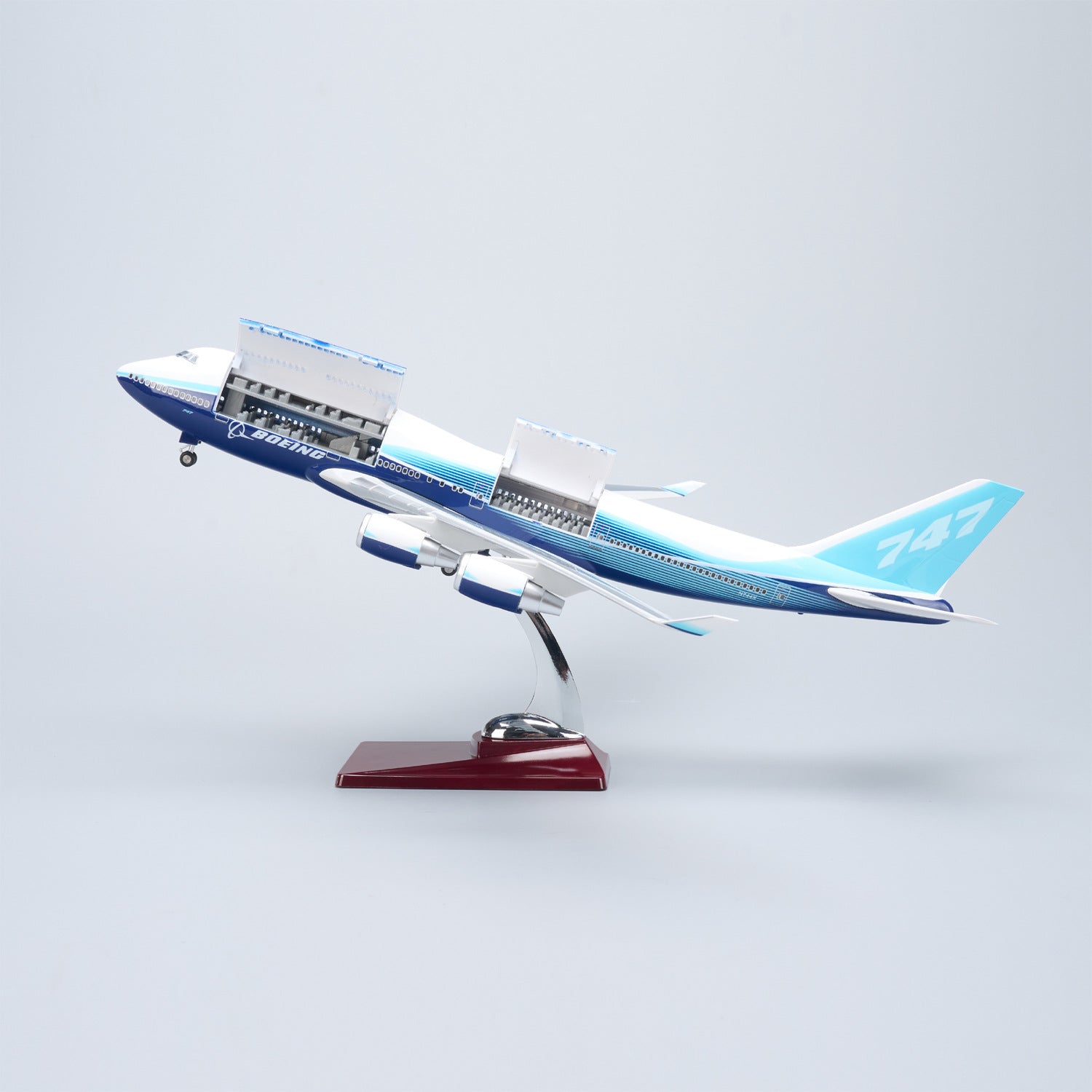 Prototype Boeing 747-400 1:150 – 47 cm / 18.5 in – Opening Cabin Hatches