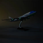 Boeing 747 Air Force One 1:150 – 47 cm / 18.5 in – Opening Interior - Thumbnail 4