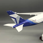 A350 Delta Airlines 1:142 – 47 cm / 18.5 in – 100 YEARS Commemorative - Thumbnail 16