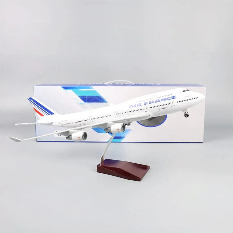 B747 Air France - Scale 1/157 - 47cm - 18.5 in - Airplane Model - Image 3