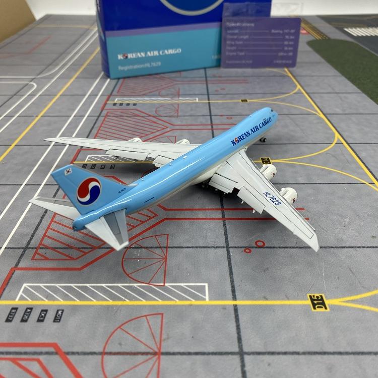 YY Wings 1 400 Aircraft Model Korean Air Boeing 747-8 HL7630