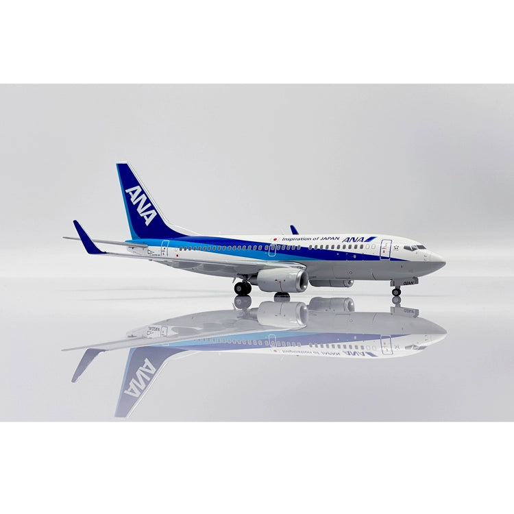 JC Wings 1:200 B737-700 ANA JA02AN SA2023 + Skin Airliner Model