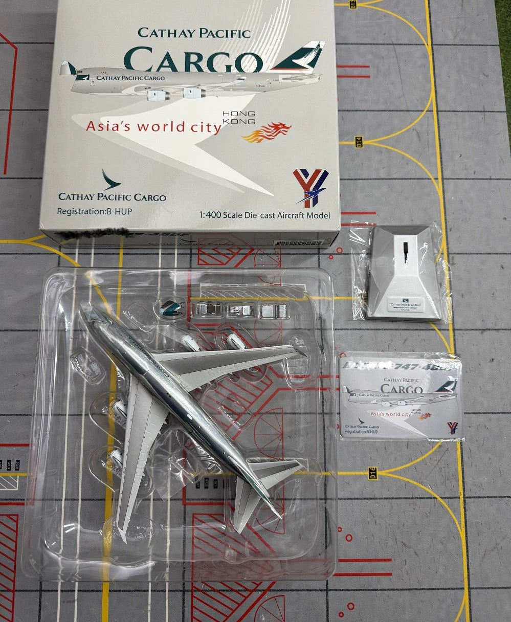 Cathay Pacific Boeing 747-400F B-HUP  Scale 1:400  YY Wings  17.67 cm