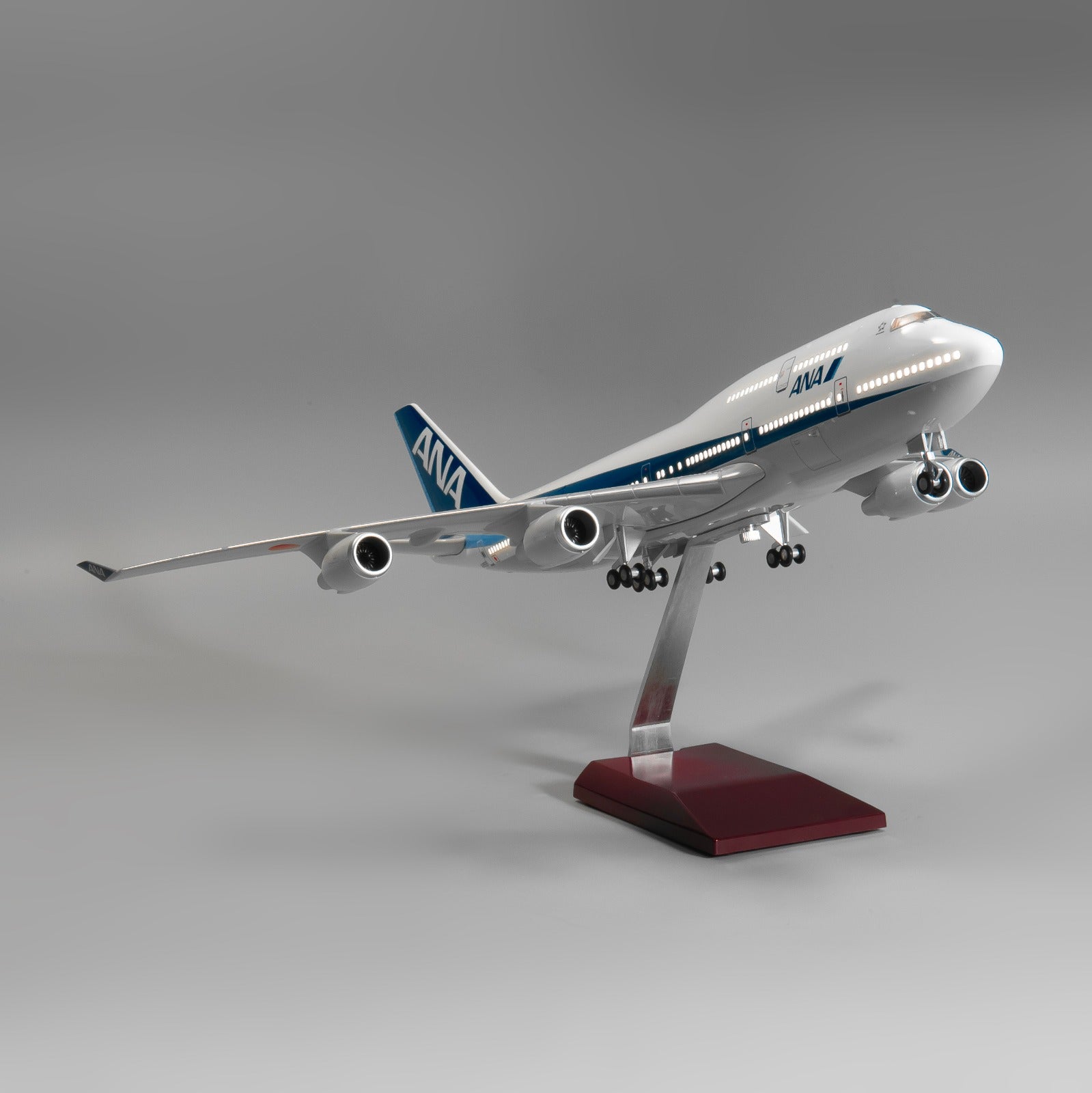 B747-400 ANA - Escala 1/150 - 47 cm - 18,5 pulgadas - Maqueta de avión