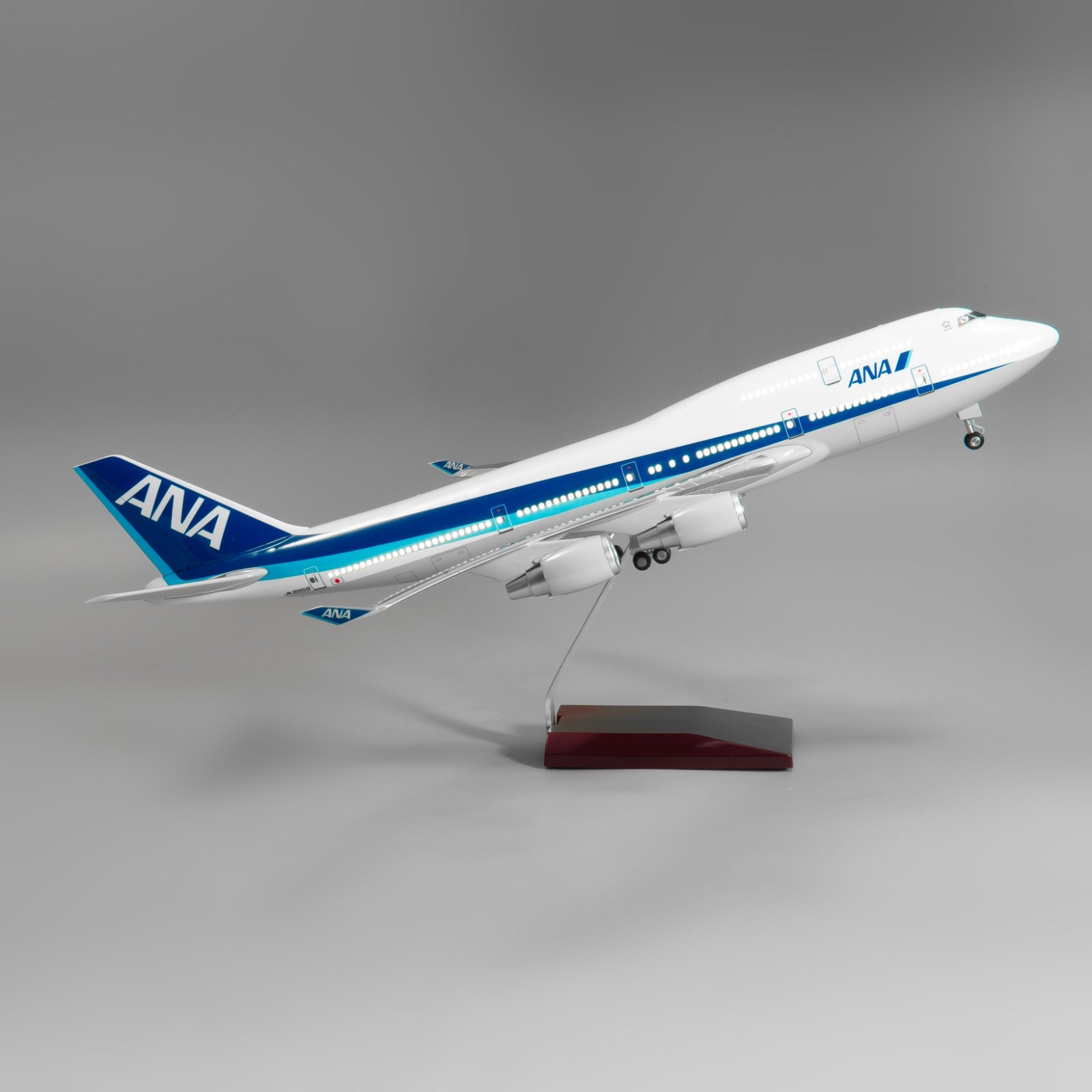 B747-400 ANA - Escala 1/150 - 47 cm - 18,5 pulgadas - Maqueta de avión