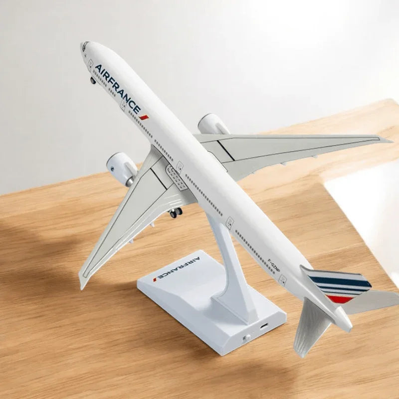 B777 Air France - 30cm - 11.8in - LED & Sound - Airplane Model - Gallery 6