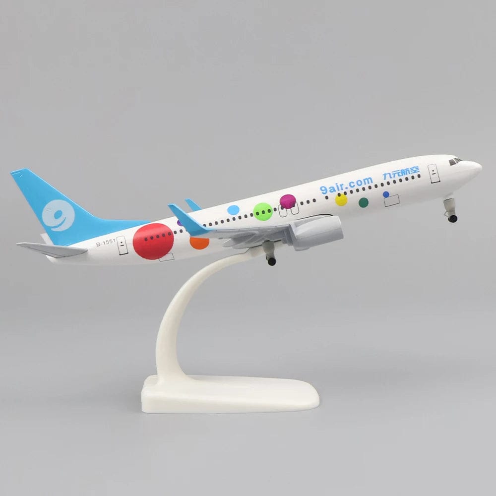 DHL B737 - Escala 1:400 - 20cm - 7.8in