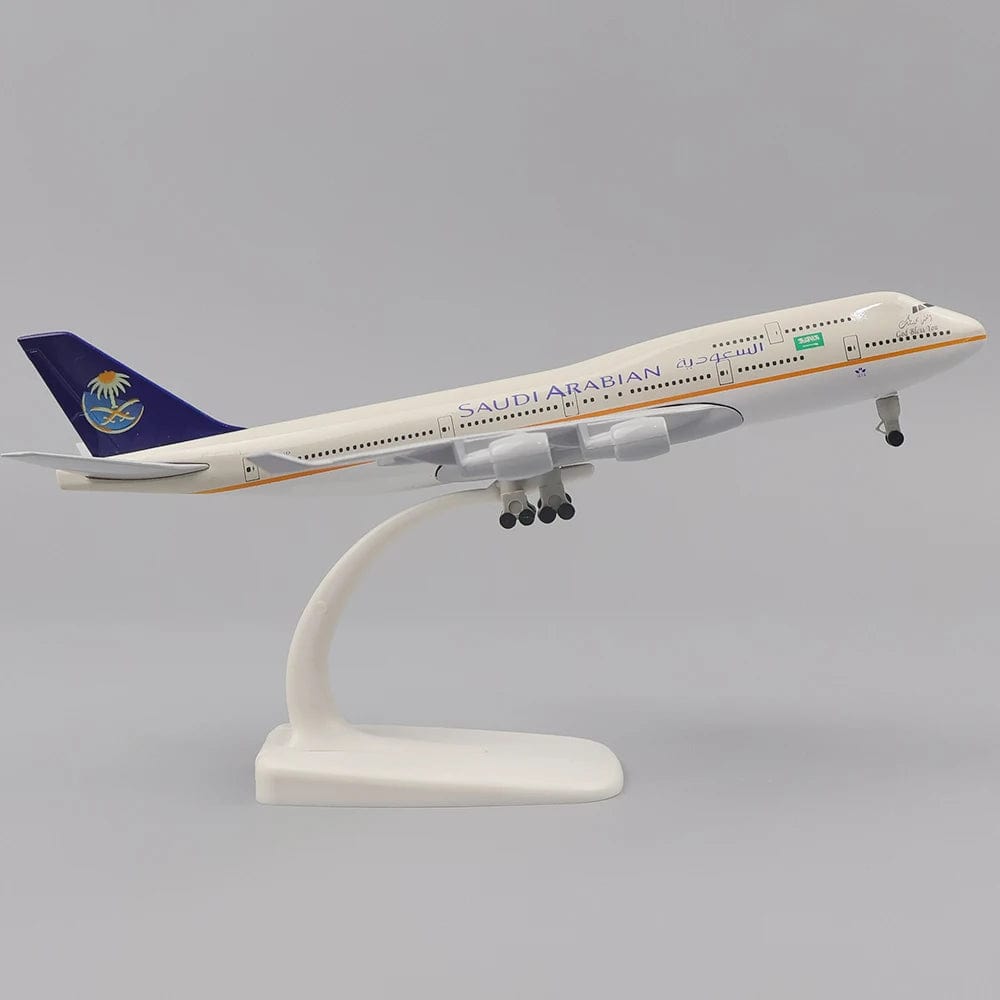 Delta B747 - Escala 1:400 - 20 cm - 7,8 pulgadas