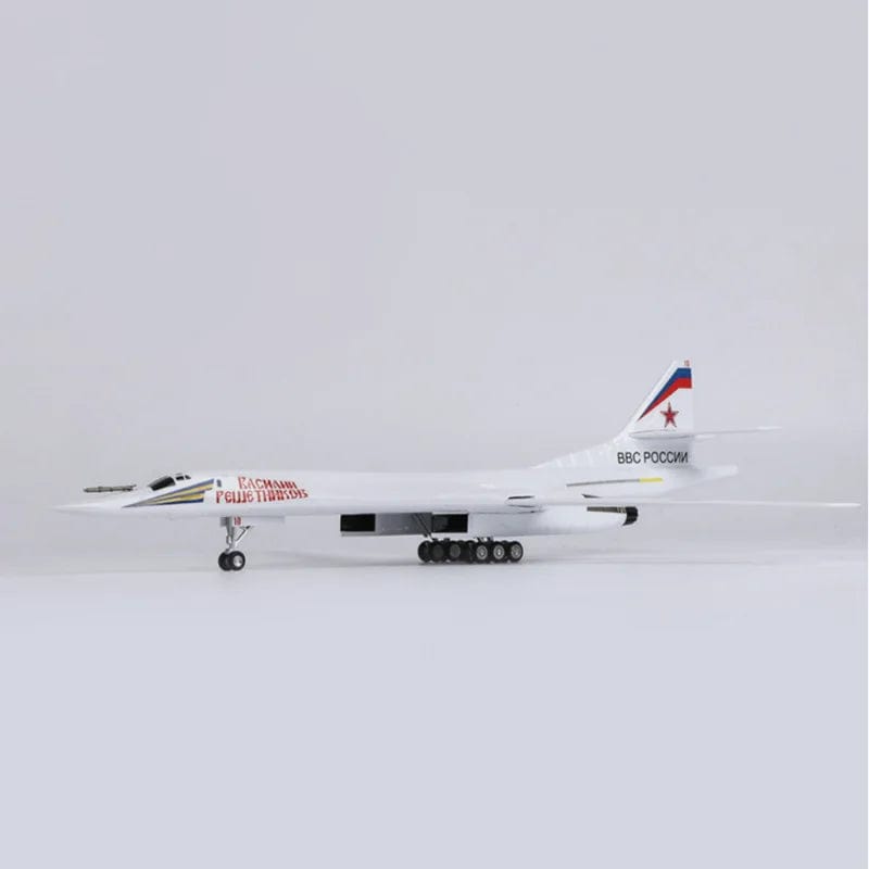 Tupolev - Tu-160 'White Swan' - Scale 1:144 - 37cm