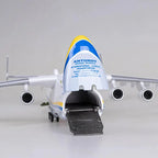 مقتنيات أنتونوف AN-225 مريا - 16.5 بوصة - 42 سم - نموذج عرض فاخر