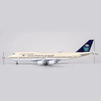 B747 Saudi Arabian Airlines - Escala 1/150 - 47cm - 18,5 in - Modelo de avión