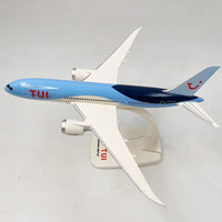 TUI Airlines - Boeing 737 MAX 8 y Boeing 787-8 - Escala 1:200